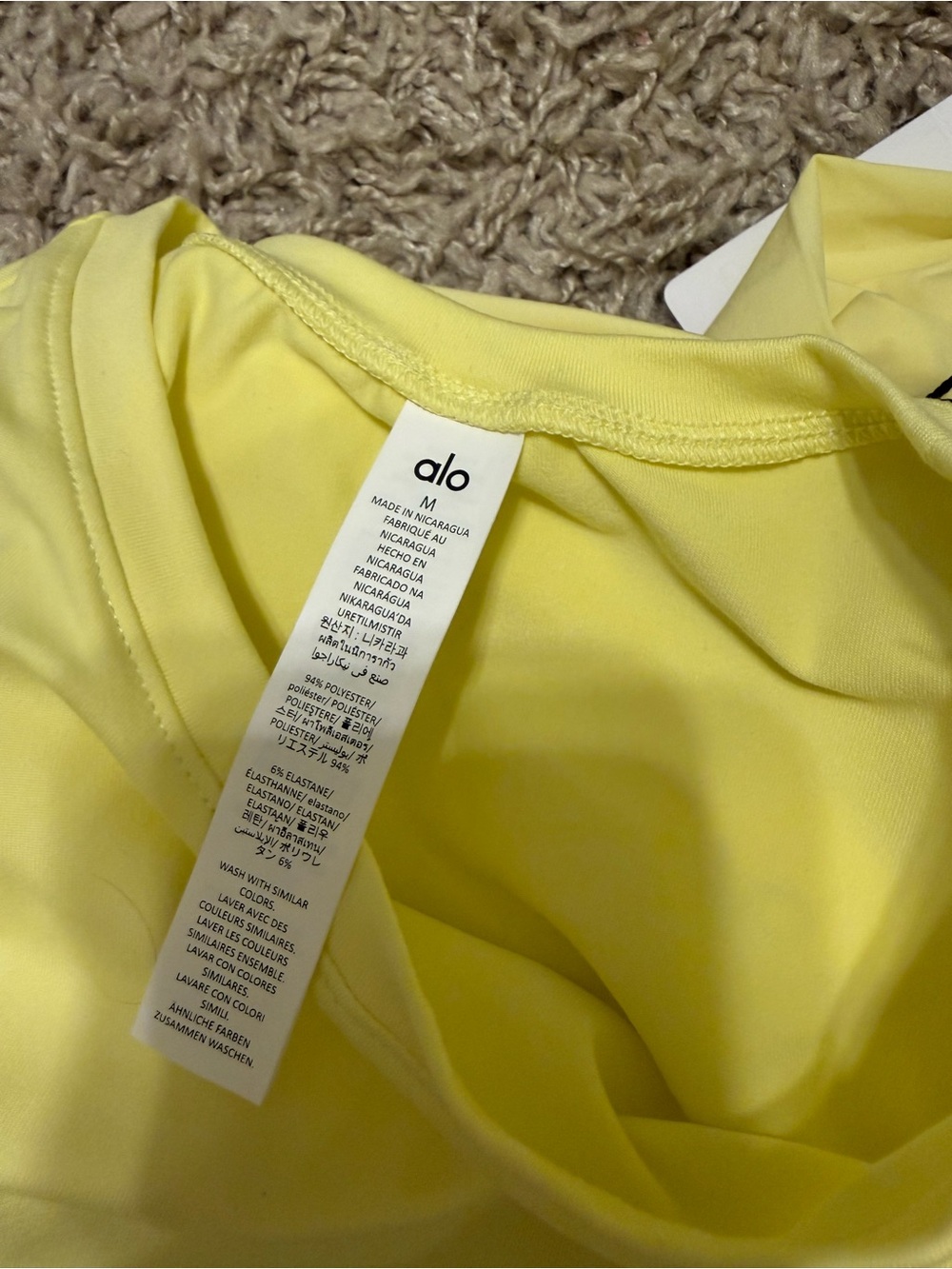 Alo Yoga Set - Double Or Nothing Tennis Skirt XS & Crop Finesse Short Sleeve M - Picture 7 of 7